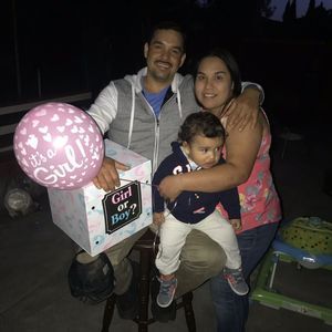 Meet your Posher, Elia